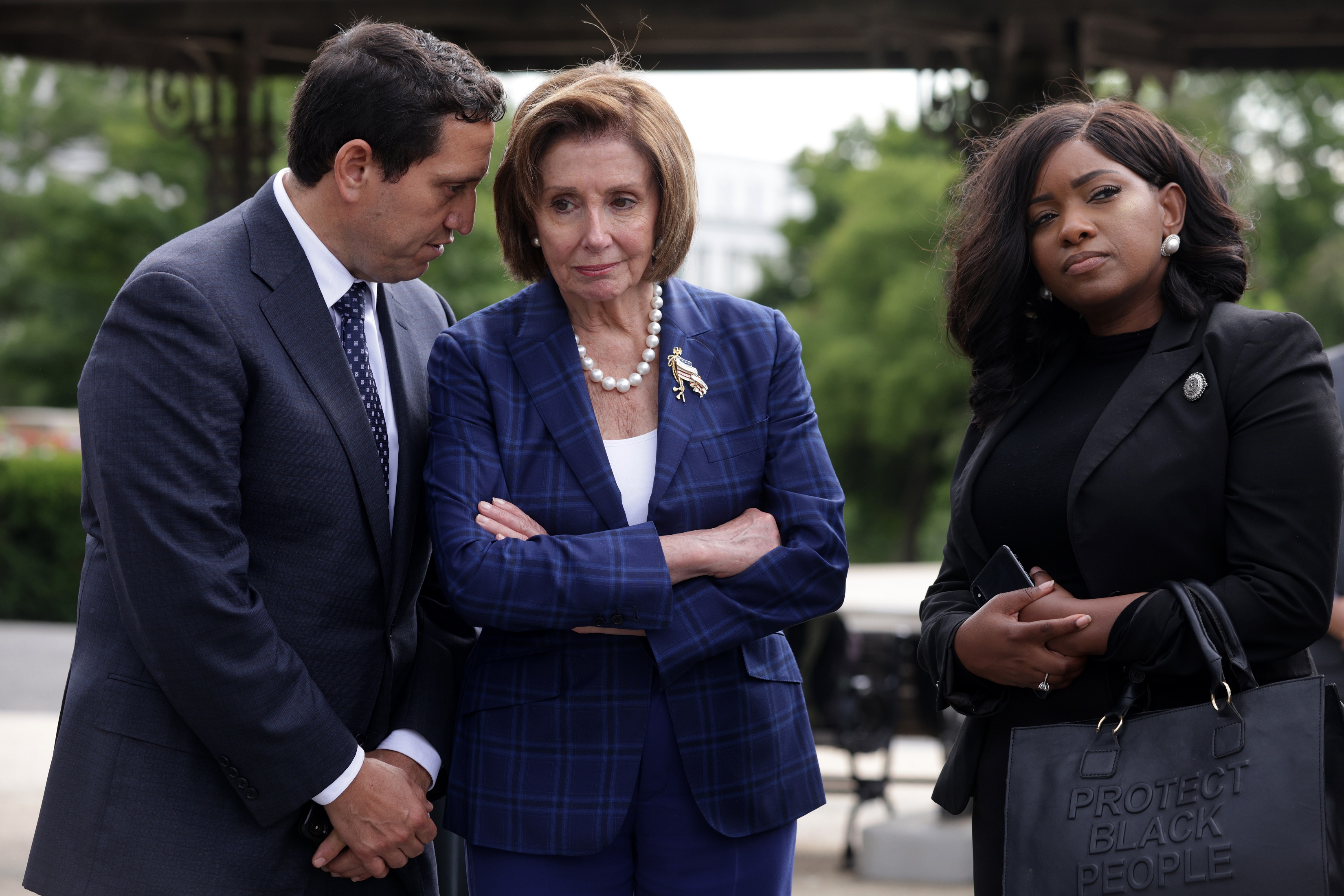 Democrats Introduce Bills to Abolish, Reform Debt Ceiling - Vimarsana News