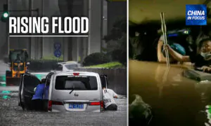 Chinese Residents Struggle in Rising Floodwater