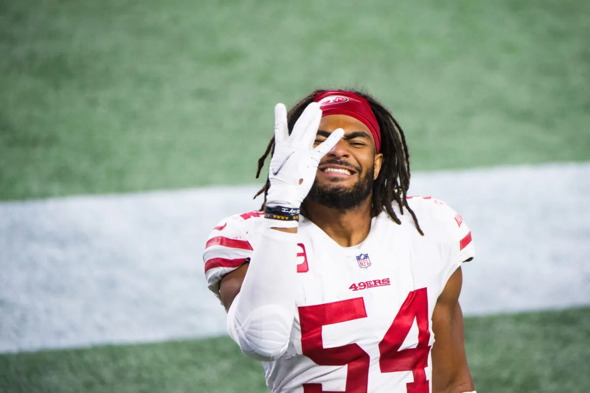 Fred Warner #54 of the San Francisco 49ers celebrates after beating the New England Patriots at Gillette Stadium in Foxborough, Massachusetts, Mass., on Oct. 25, 2020. (Kathryn Riley/Getty Images)