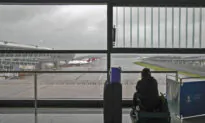 China to Keep Tight Curb on Overseas Flights