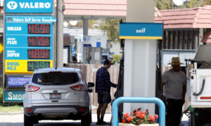 US Gasoline Prices Vault to New 7-Year High