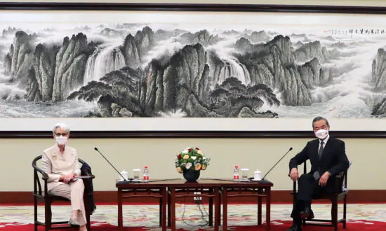 China’s Communists Demand Concessions From Washington While Committing Thievery