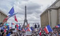 COVID-19 Vaccine Pass Mandate Approved by French Parliament Amid Widespread Protests