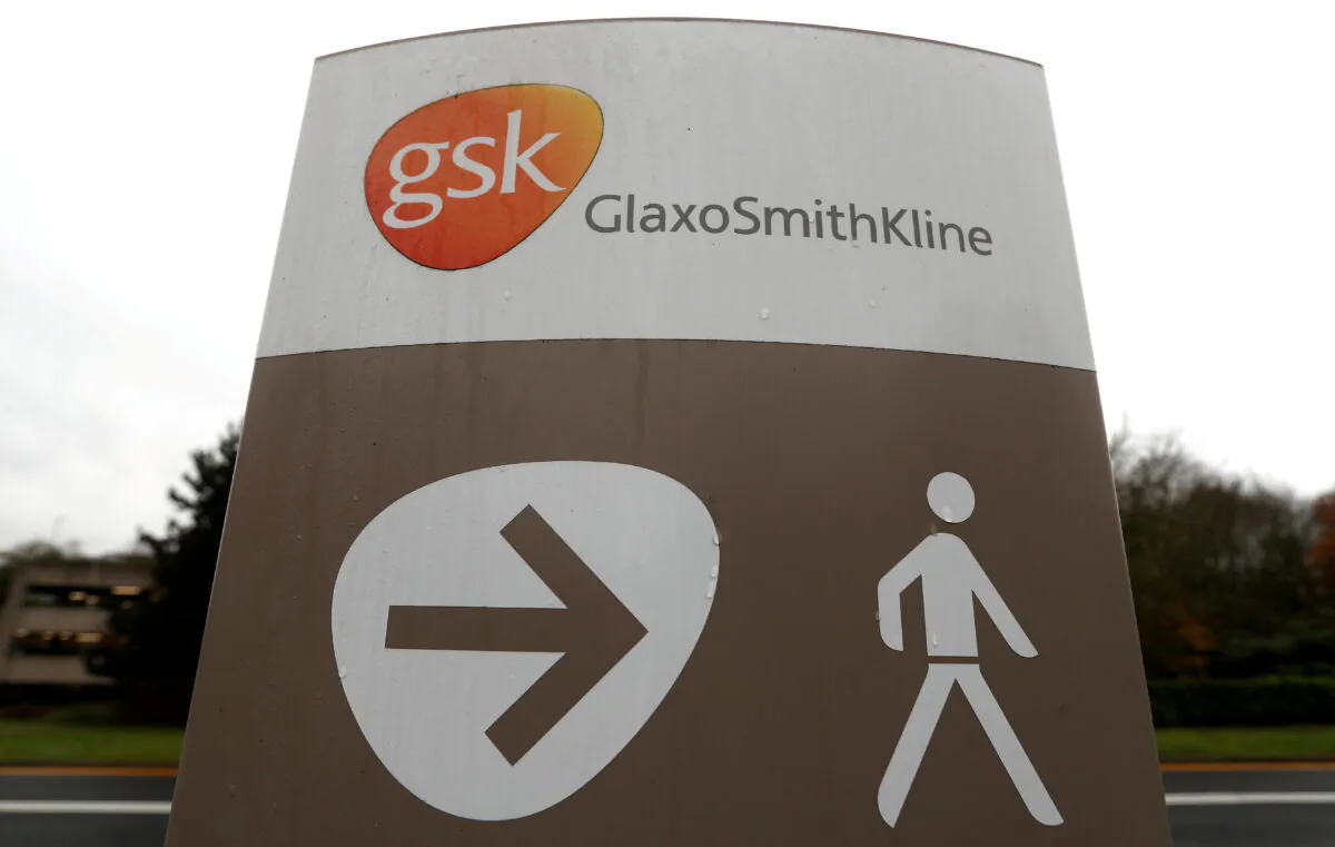 A GlaxoSmithKline (GSK) logo is seen at the GSK research centre in Stevenage, Britain, on Nov. 26, 2019.  (Peter Nicholls/Reuters)