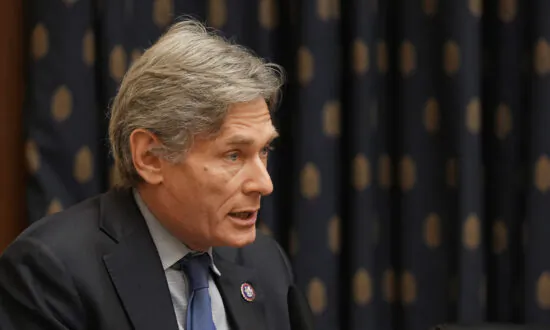 Democrat Lawmaker Warns Members of His Own Party They May Lose House Majority