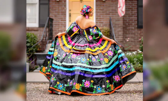 Creative Sunnyside Teen Makes Prom Dress out of Duct Tape, Wins $10,000 Duck Brand Scholarship