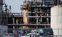Texas Chemical Plant Leak Leaves 2 Dead, Dozens Injured