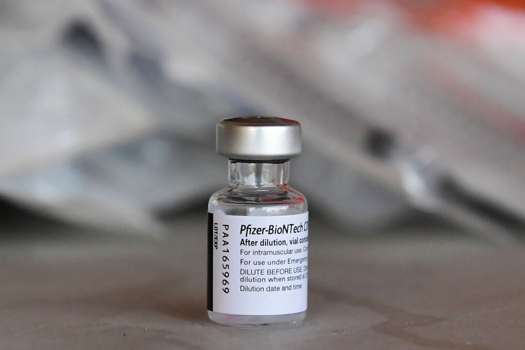 Pfizer COVID-19 Vaccine Effectiveness Drops to 84 Percent After Six Months: Study