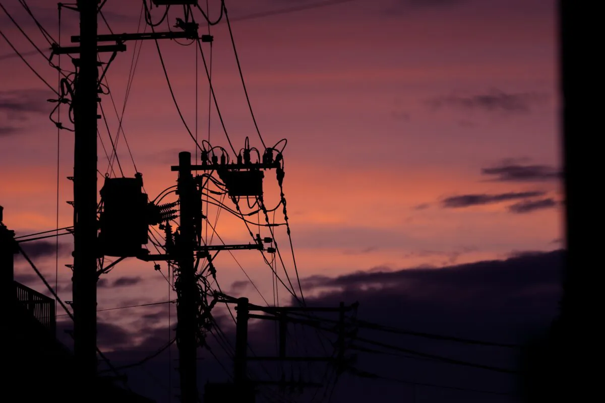 Australia could face blackouts and energy price shocks without carefully planning its transition to renewable energy. (natsuki/Unsplash)