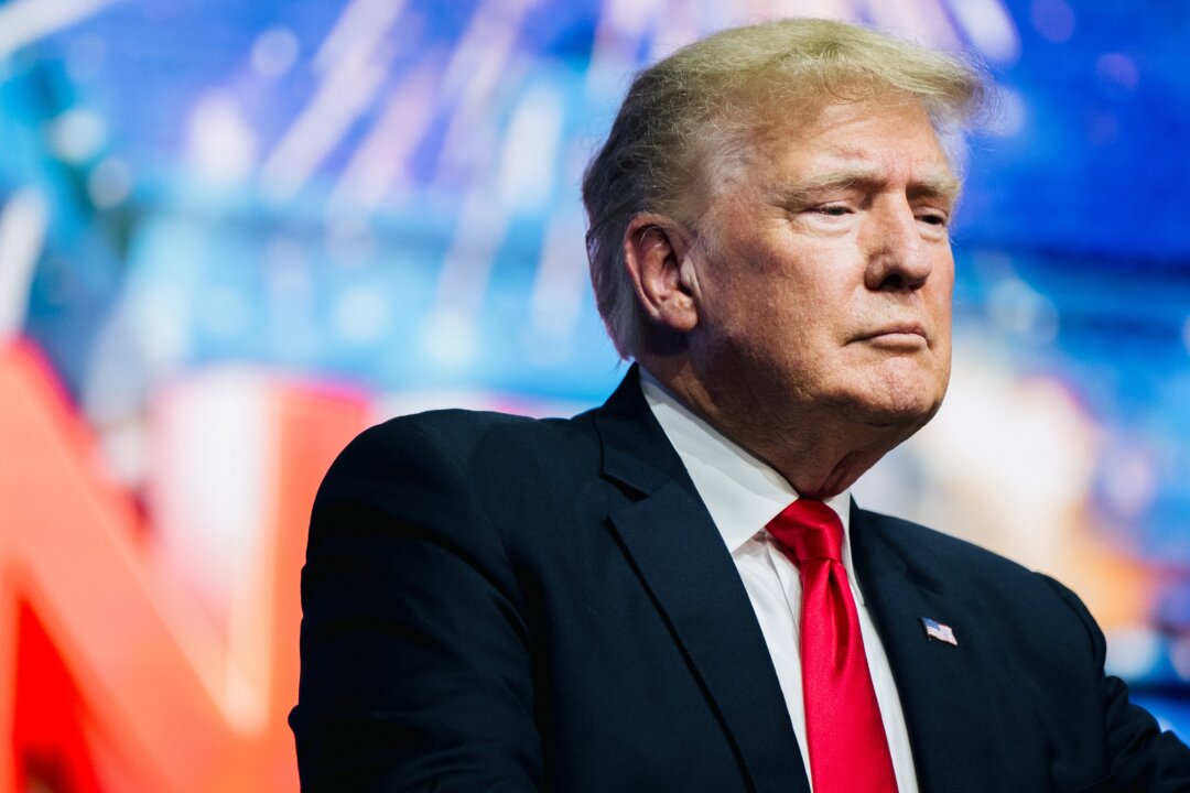 Trump Amends Big Tech Lawsuit as 65,000 Americans Submit Censorship Stories