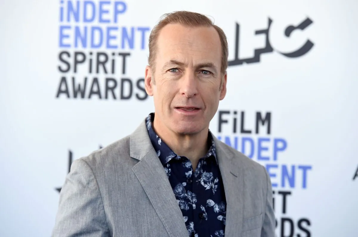 Bob Odenkirk arrives at the 35th Film Independent Spirit Awards , in Santa Monica, Calif., on Feb. 8, 2020. (Jordan Strauss/Invision/AP Photo)
