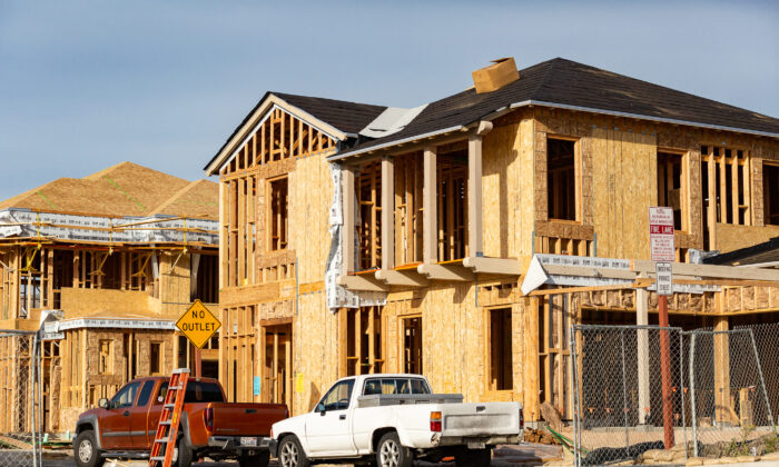 Homebuilder Confidence Edges Up After Recent Plunge To 13-Month Low ...