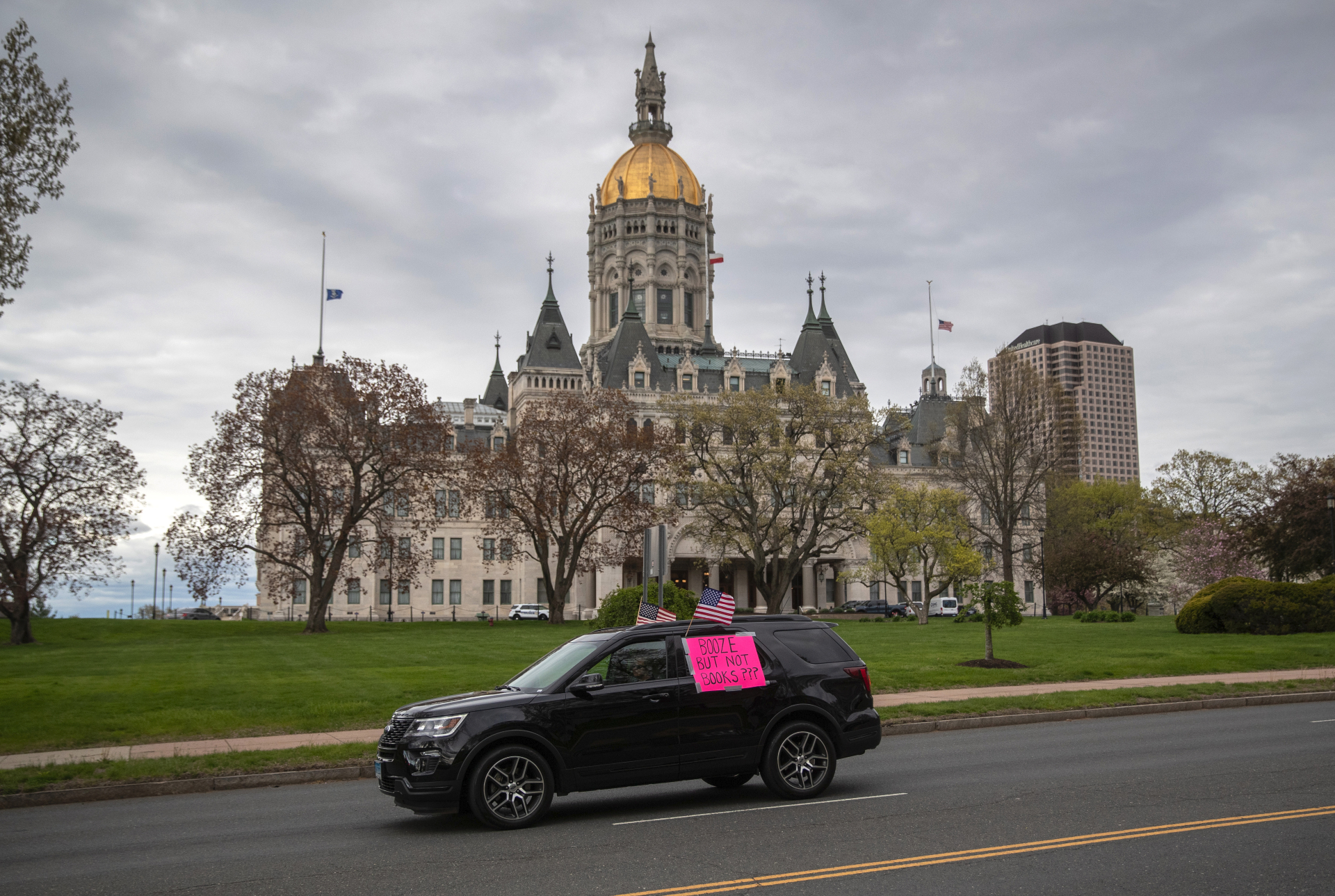 Connecticut State Rep. Resigns After Allegedly Pocketing $600,000 in COVID-19 Relief Funds - Vimarsana News