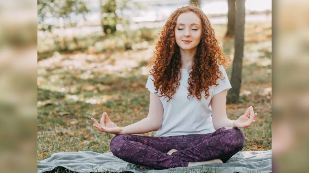 Meditation can help deactivate an acute stress response. (Pexels)