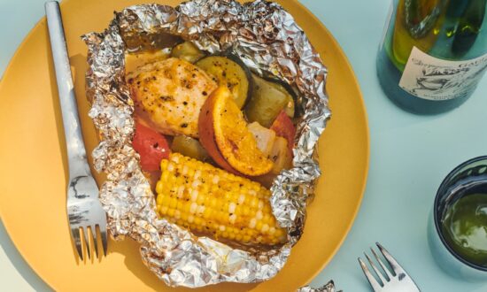 Recipe: Honey Orange Chicken Foil Packets Are a Flavorful, Mess-Free Win