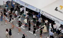 Japan, South Korea Defend COVID-19 Measures After China Halts Visas