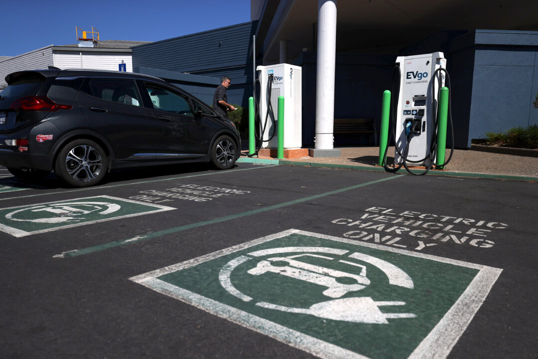 Biden Wants Half of All Vehicles Sold in US by 2030 to Be Zero Emission