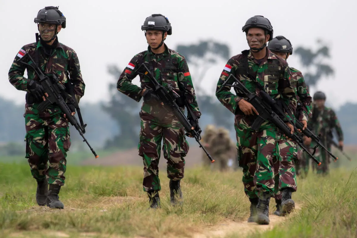 Indonesian army soldiers take part in Garuda Shield Joint Exercise 2021 at the Indonesian Army Combat Training Center in Martapura, South Sumatra province, Indonesia on Aug. 4, 2021. (Antara Foto/Nova Wahyudi/via Reuters)