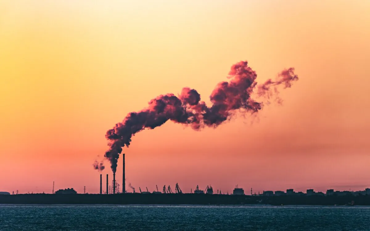 Australia's decision to use its renewable agency to fund fossil fuels has enraged clean energy advocates. (Marek Piwnicki/Unsplah)