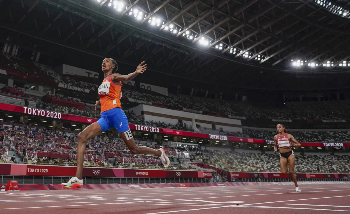 Sifan Hassan, of the Netherlands, wins the women's 10,000-meter run final at the 2020 Summer Olympics in Tokyo, Japan, Aug. 7, 2021. (David J. Phillip/AP Photo)
