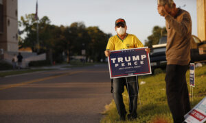 Florida Man Fined $3,000 for Expletive-Laden Political Signs Gets Help From Civil Liberties Group
