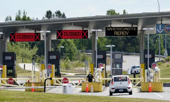 Biden Admin Extends Travel Restriction at Canada, Mexico Borders