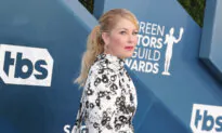 Christina Applegate Reveals She Has Multiple Sclerosis