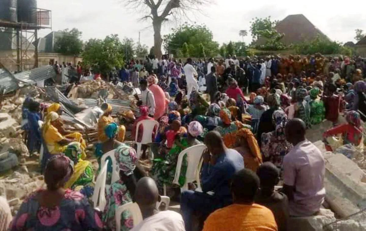 Parishioners worshipping on the rubble of the Church of the Brethren in Maidiguri, Nigeria, on Aug. 8, 2021. (Courtesy Rev. Stephen Billi)