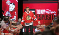 Blackhawks Hall of Fame Goaltender Tony Esposito Dies at 78