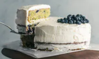 A Cake for Summer Celebrations
