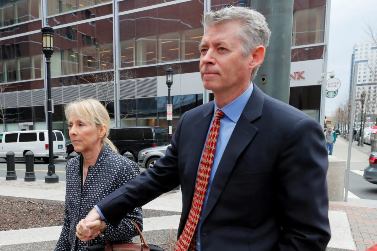 Elisabeth Kimmel, the former owner and president of Midwest Television arrives at the federal courthouse in Boston, Mass., on March 29, 2019. (Brian Snyder/Reuters)