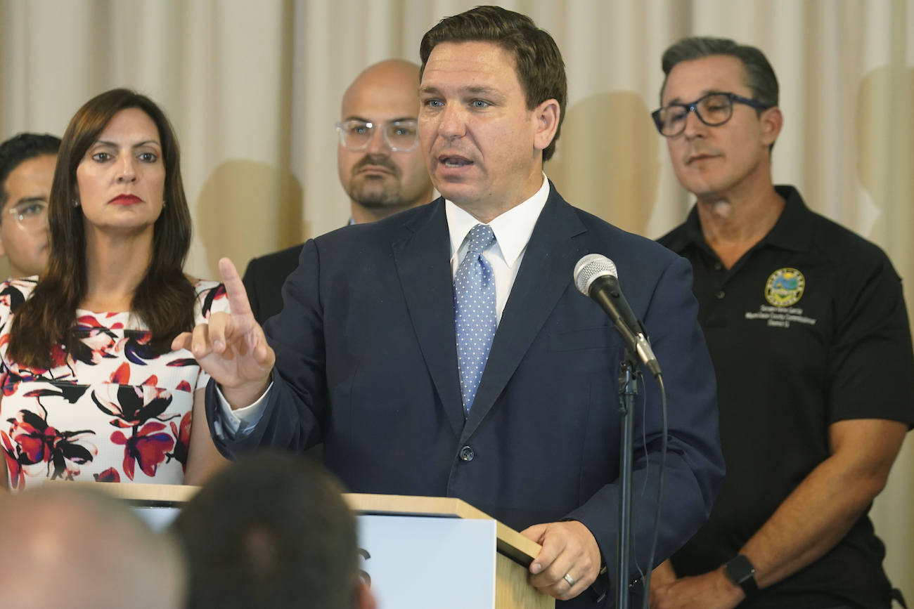 DeSantis' Office Responds to 'Bullying' Masked Students and 'COVID Theatre' Remarks - Vimarsana News