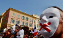 Protesters in France Denounce COVID-19 Health Pass Rules for Fifth Weekend