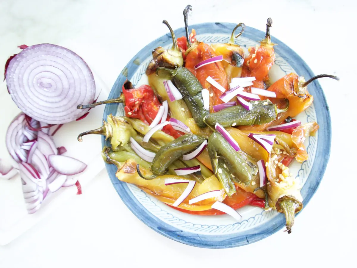 A variety of colors, flavors, and heat levels make this roasted "salad" exciting. (Victoria de la Maza)
