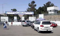 US Embassy Says Kabul Airport Under Taliban Fire, Tells Americans to ‘Shelter in Place’