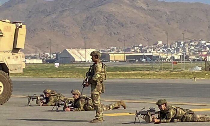 US Troops Shot At, Return Fire at Kabul Airport and Kill ‘Armed Individuals’: Pentagon