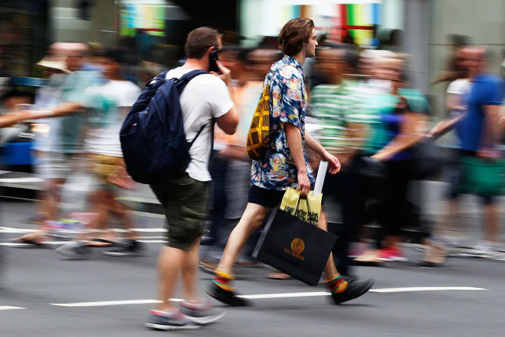 Shoppers flock to stores in Sydney, Australia, on December 23, 2013. (Brendon Thorne/Getty Images)