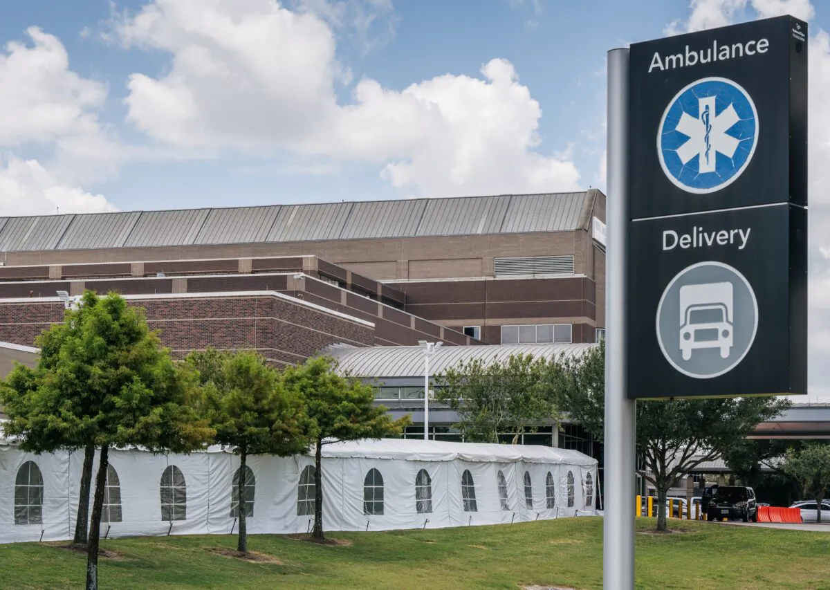 A walkway leading to medical tents is shown outside of the Lyndon B. Johnson Hospital in Houston, Texas, on Aug. 10, 2021. (Brandon Bell/Getty Images)