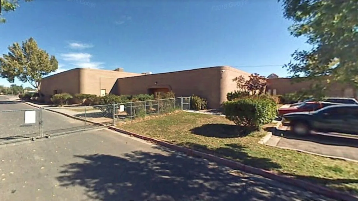 The entrance of Washington Middle School in Albuquerque, N.M., in 2021. (Google Maps/Screenshot via NTD)