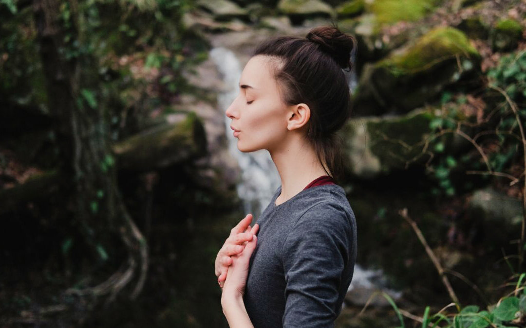 Breathwork facilitates a slowing down of automatic patterns, like bad eating habits, so you can take back control. (Yolya Ilyasova/Shutterstock)