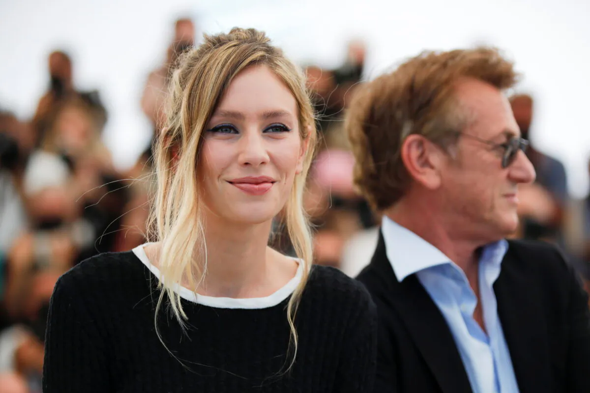 The 74th Cannes Film Festival. Photocall for the film "Flag Day" in competition. Director Sean Penn and cast member Dylan Penn pose in Cannes, France, on July 11, 2021. (Sarah Meyssonnier/Reuters)
