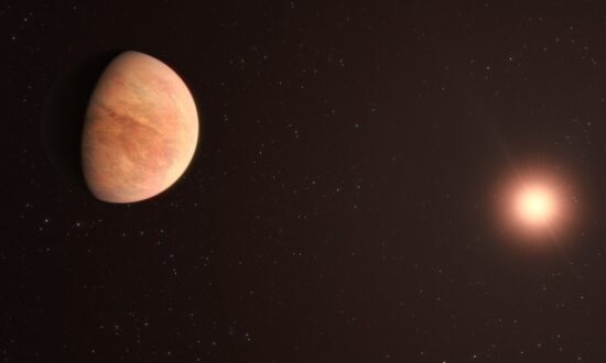Nearby Planetary System May Have the Right Conditions to Host Life
