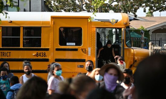LAUSD Students Return to Campuses Amid COVID Surge, Testing Mandate