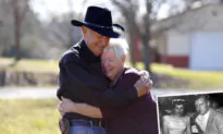 Teen Couple Who Met in the ’50s Get First Photoshoot After 60 Years of Marriage
