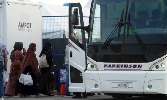 Second Canadian Fight Leaves Chaotic Kabul on Friday With 106 Afghans on Board