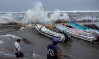 Category 3 Hurricane Grace Crosses Over Mexico’s Gulf Coast