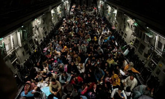 UAE to Temporarily Host 5,000 Afghans at US Request