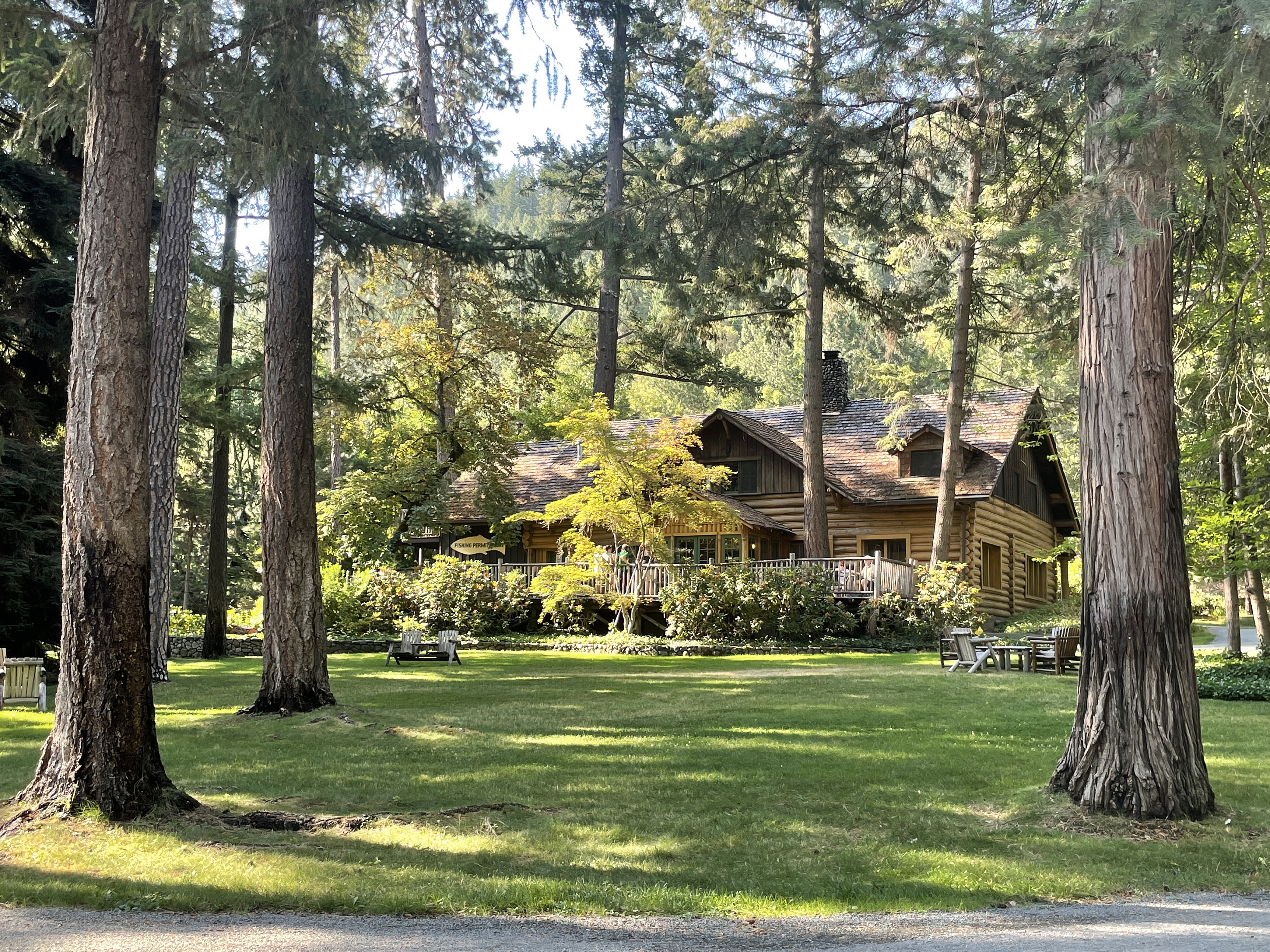 Weasku Inn Lodge