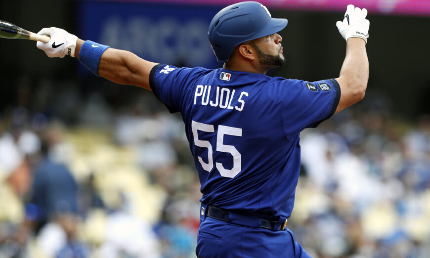 Urías MLB-high 15th W; Dodgers end Braves' 13-game road run