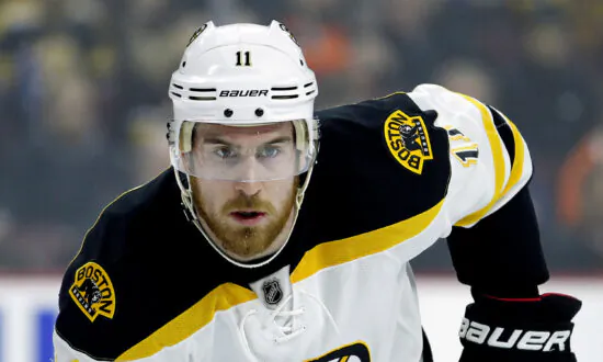Jimmy Hayes, 31, Boston College Star Who Played in NHL, Dies